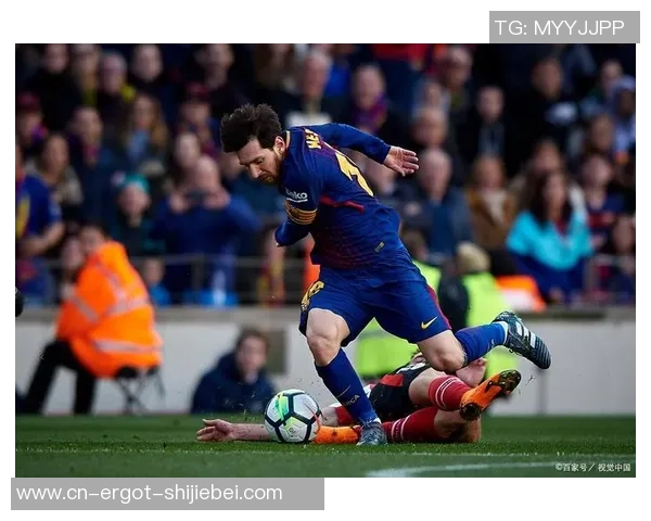 梅西的漫步式踢法，背面会有怎样的技术含量？